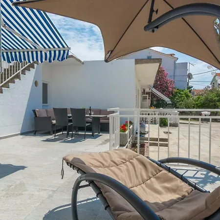 Luxury Melissa Apartment *