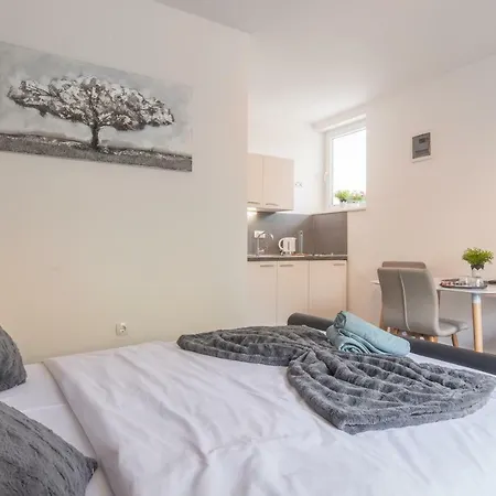 Luxury Melissa Apartment *