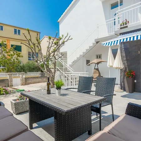 Apartment Luxury Melissa