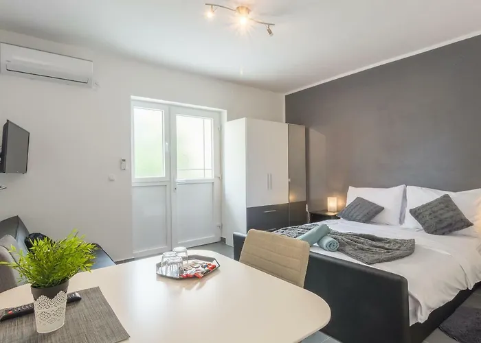 Luxury Melissa Apartamento *